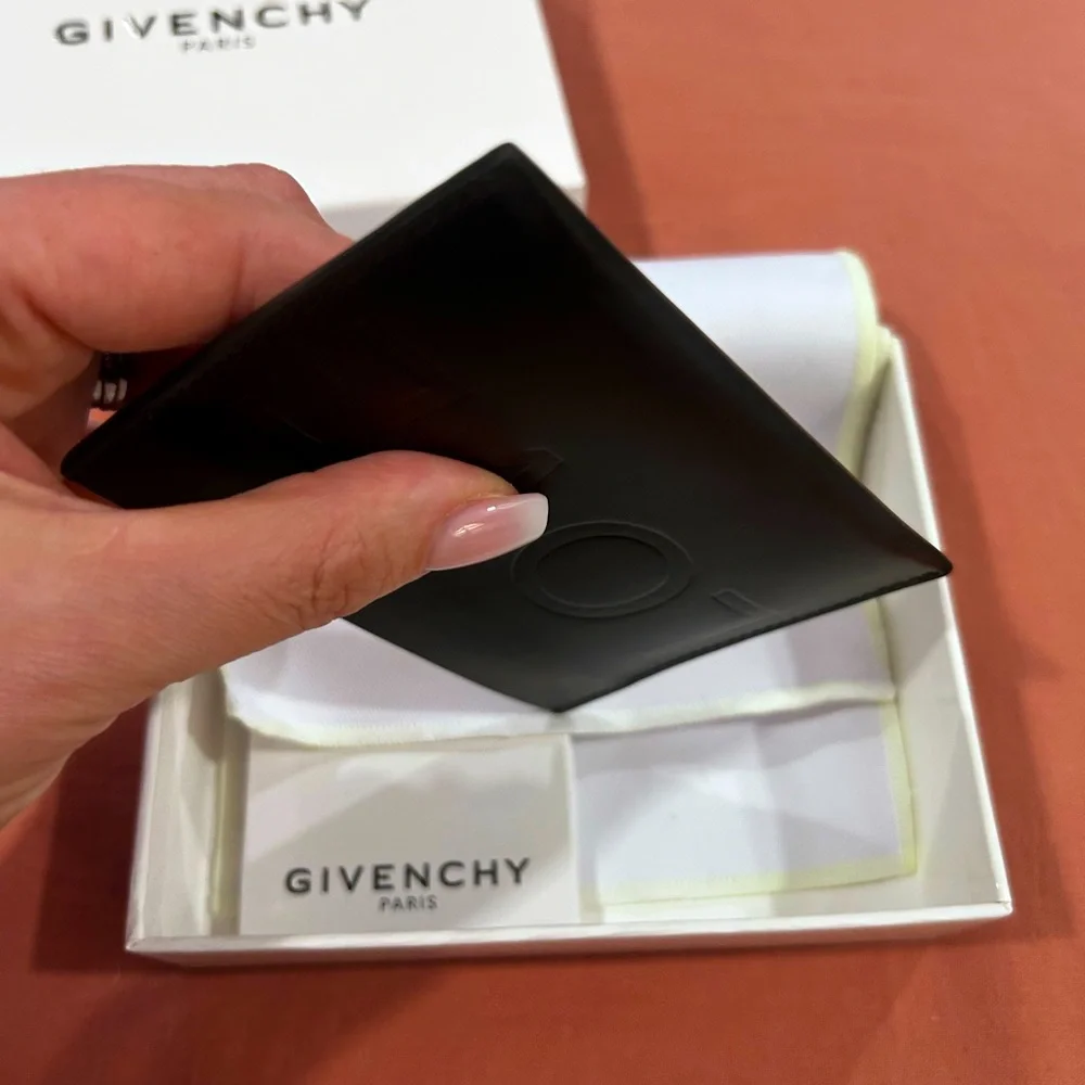 Givenchy Black Leather Card Wallet- PreLOVED + full inclusion ❣️